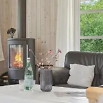 Tia - 1-4km From The Sea By Interhome *